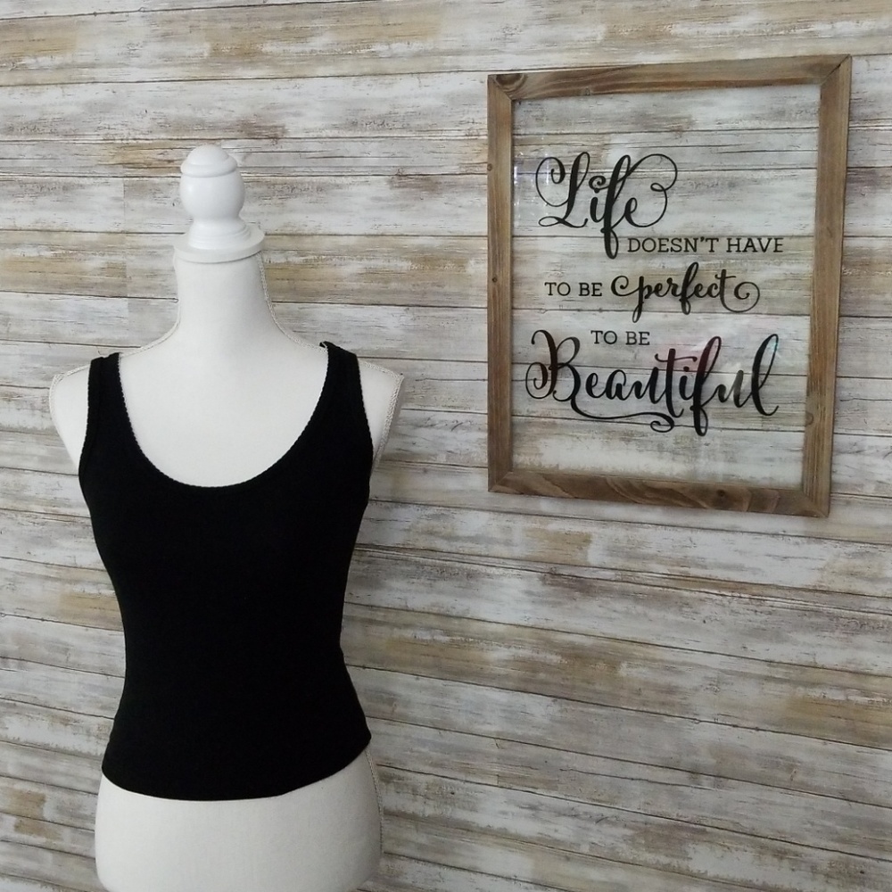 Black Scoop Neck Crop Top Size M